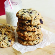 Biscuits à l’avoine, à l’érable, aux canneberges et au chocolat noir