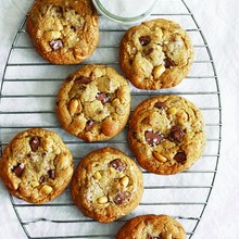 Biscuits aux morceaux de chocolat au lait, à l’érable et au beurre d’arachide