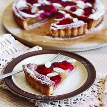 Tarte frangipane aux fraises et à l’érable